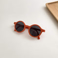 Load image into Gallery viewer, Round Foldable Sun Glass + Holder