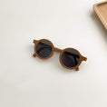 Load image into Gallery viewer, Round Foldable Sun Glass + Holder