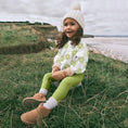 Load image into Gallery viewer, Green Daisy Set
