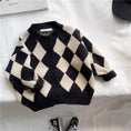 Load image into Gallery viewer, Black Pattern Sweater
